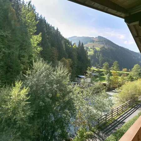 Apartment In Salzburgerland Near The Area *